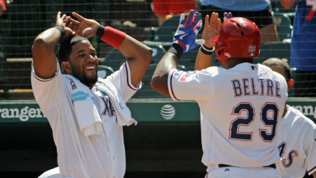 rangers-adrian-beltre-elvis-andrus-broom-video.jpg